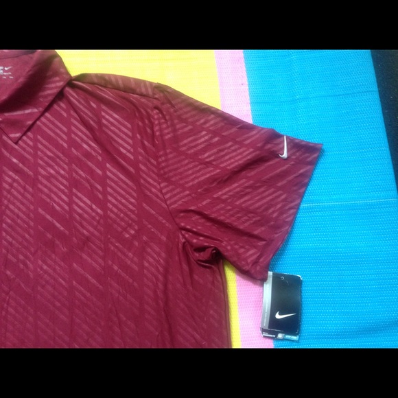 NIKE DRI-FIT GOLF TOUR PERFORMANCE SHIRT. XXLđź’•ACCEPTING BEST OFFERđź’• - Picture 4 of 4